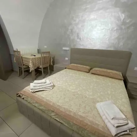 Angolo Del Corso 2 - Corso Roma Apartment *